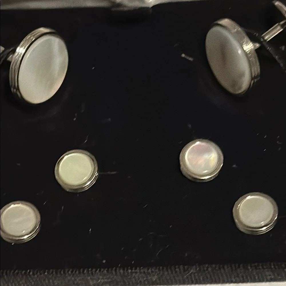Pronto Uomo Silver and Pearl Cufflinks Set